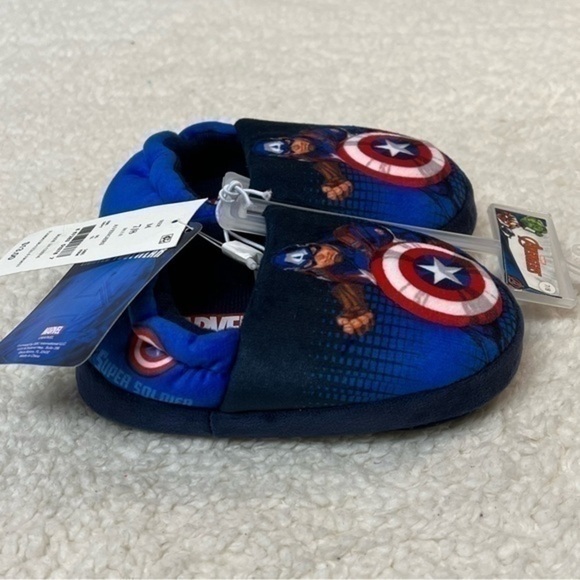 Marvel Avengers Kids Slippers Size: 7/8 M - Picture 5 of 5